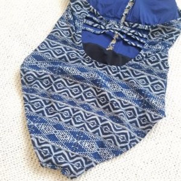 La Blanca High Neck Halter Strappy Back One Piece - Picture 3 of 8